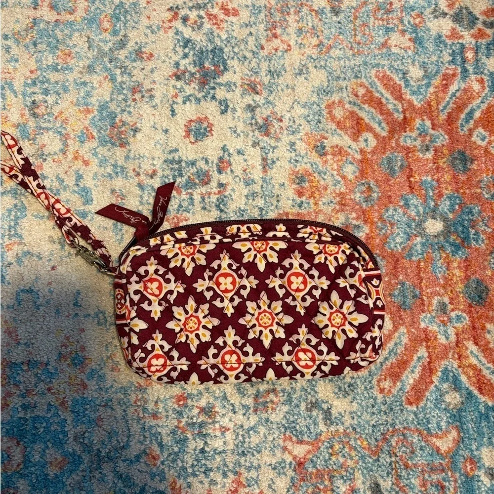 Vera Bradley excellent