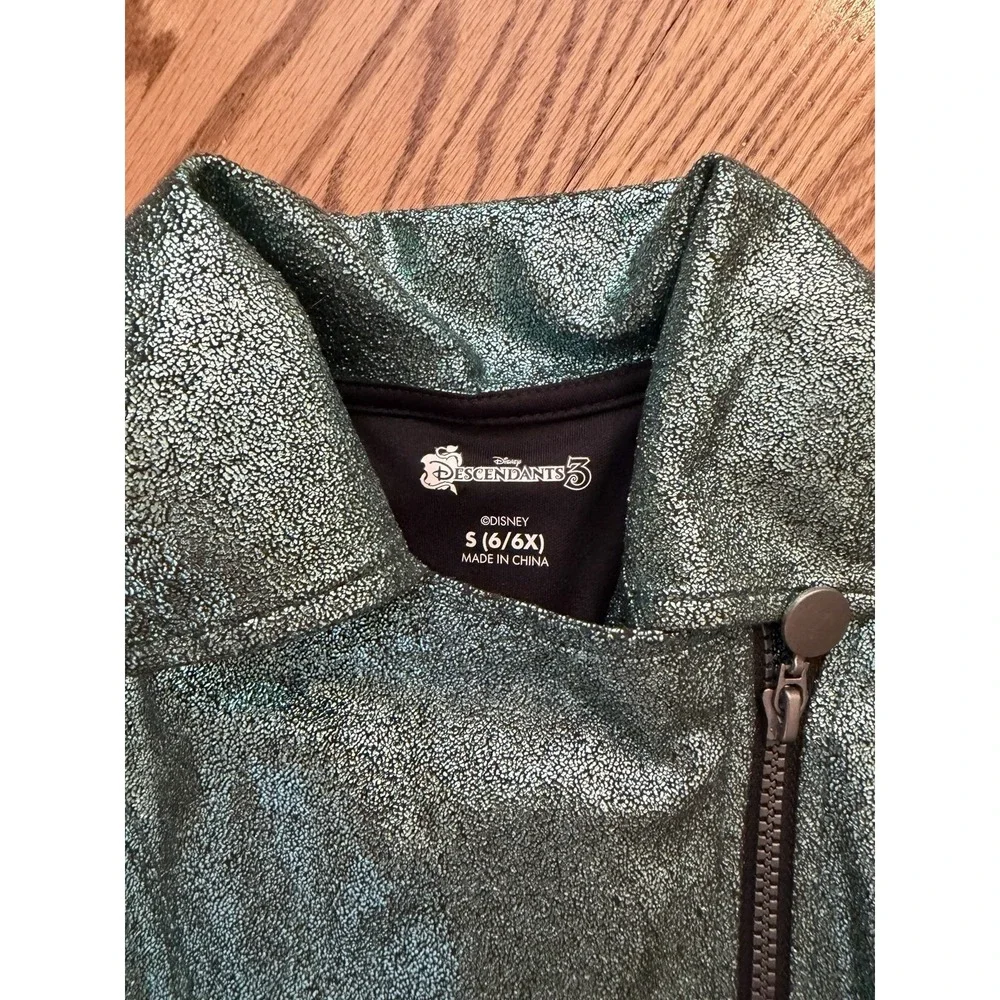 Disney Descendants 3 Uma Costume Vest Girls Size S 6/6X Teal Metallic Tulle
