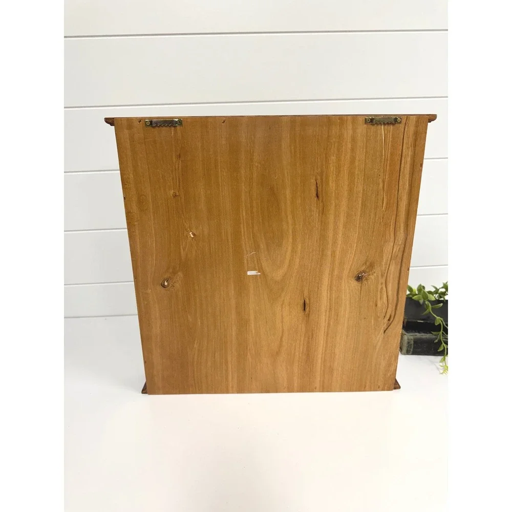 Vintage wooden trinket