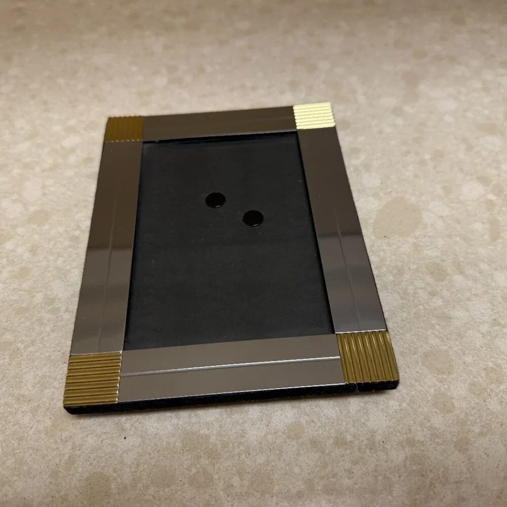 N/A picture frames
