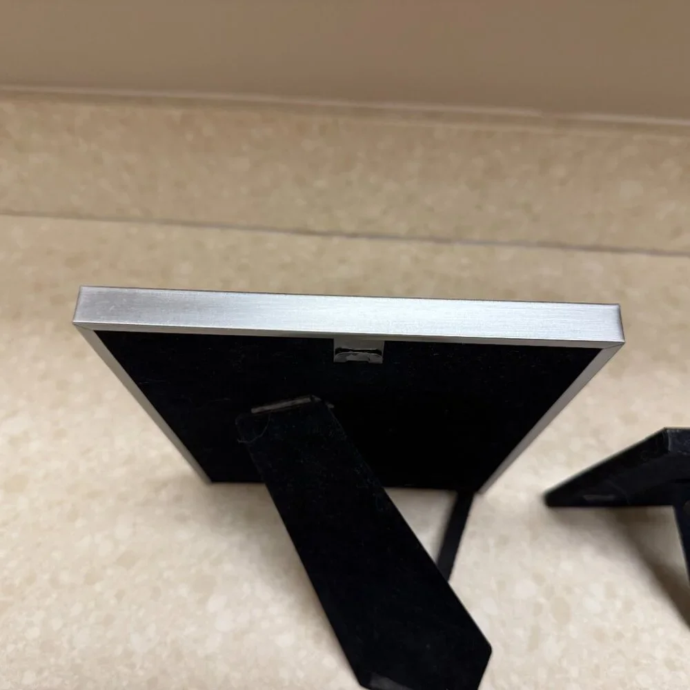 N/A picture frames
