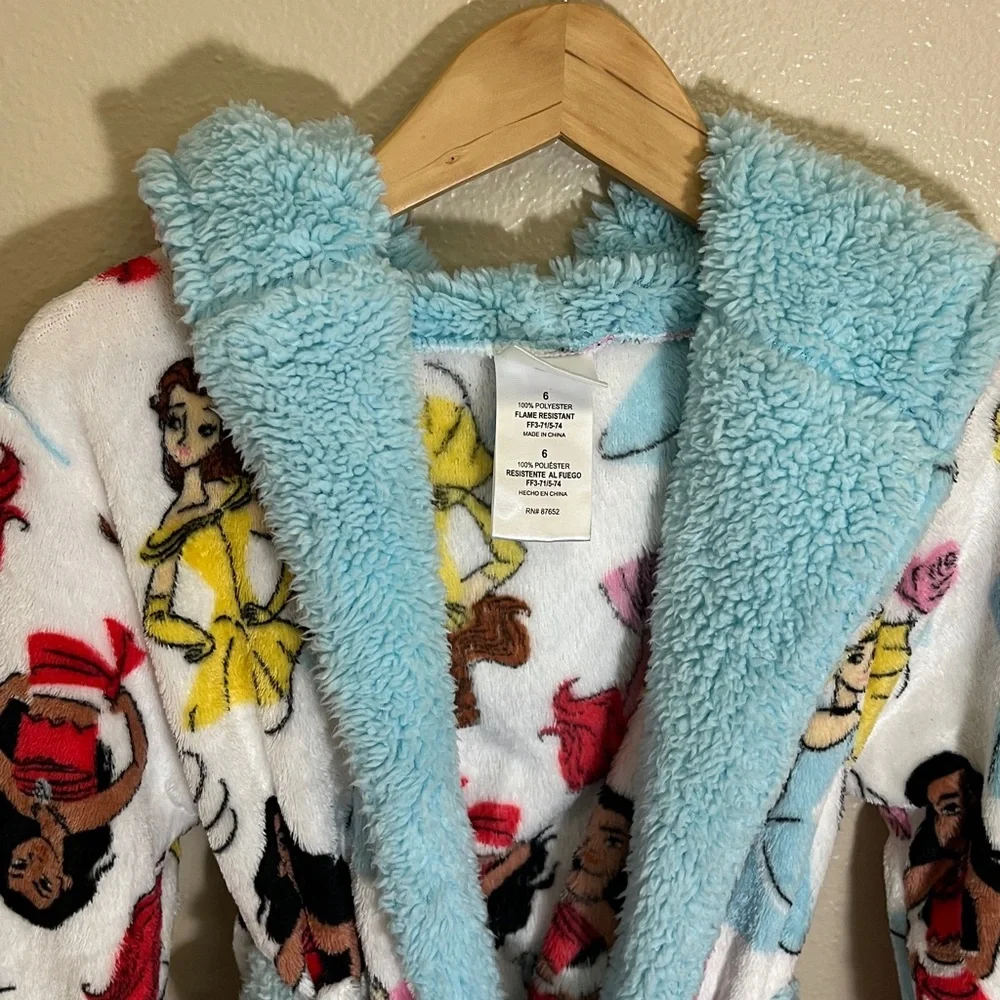 Disney size 100%