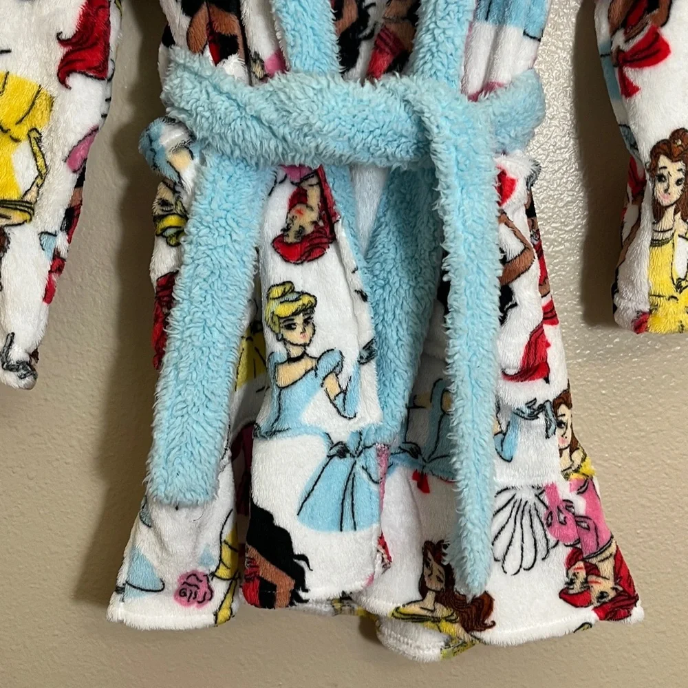 Disney size 100%