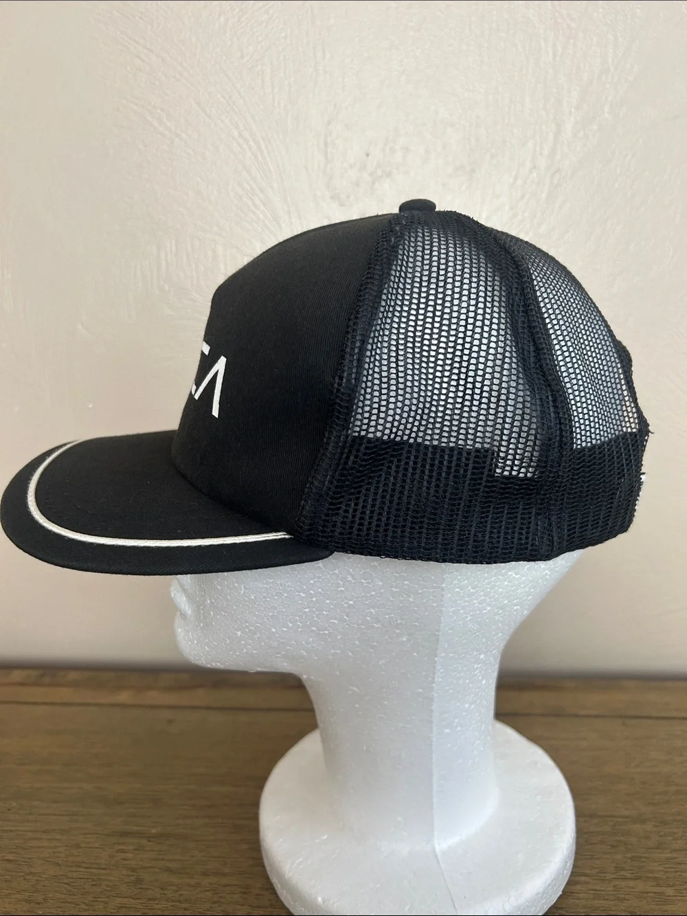 RVCA foamy snapback