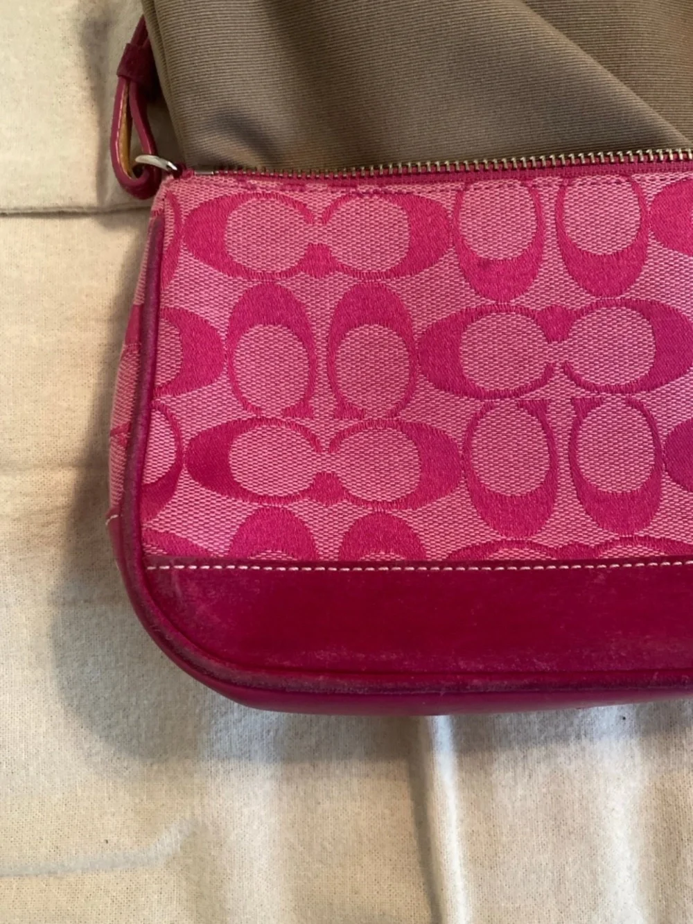 Coach rare authentic