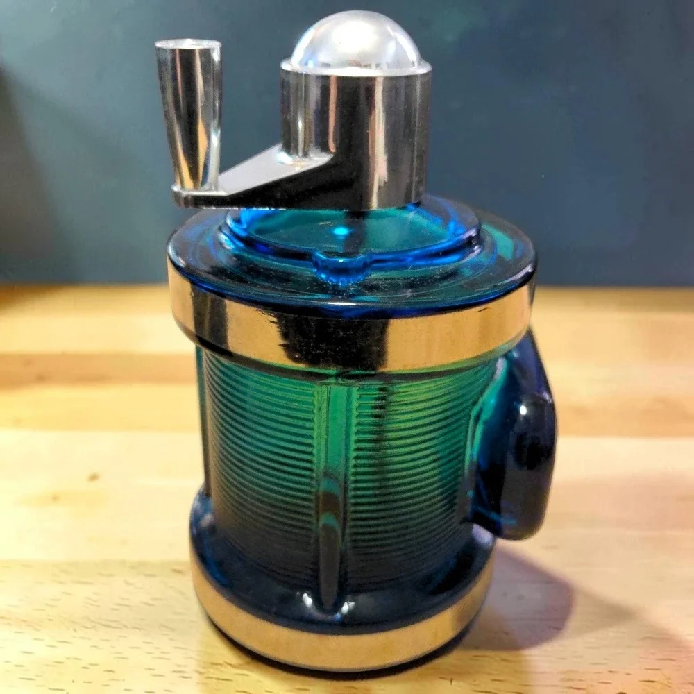 Avon reel retro
