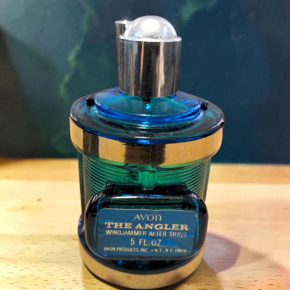 Avon reel retro