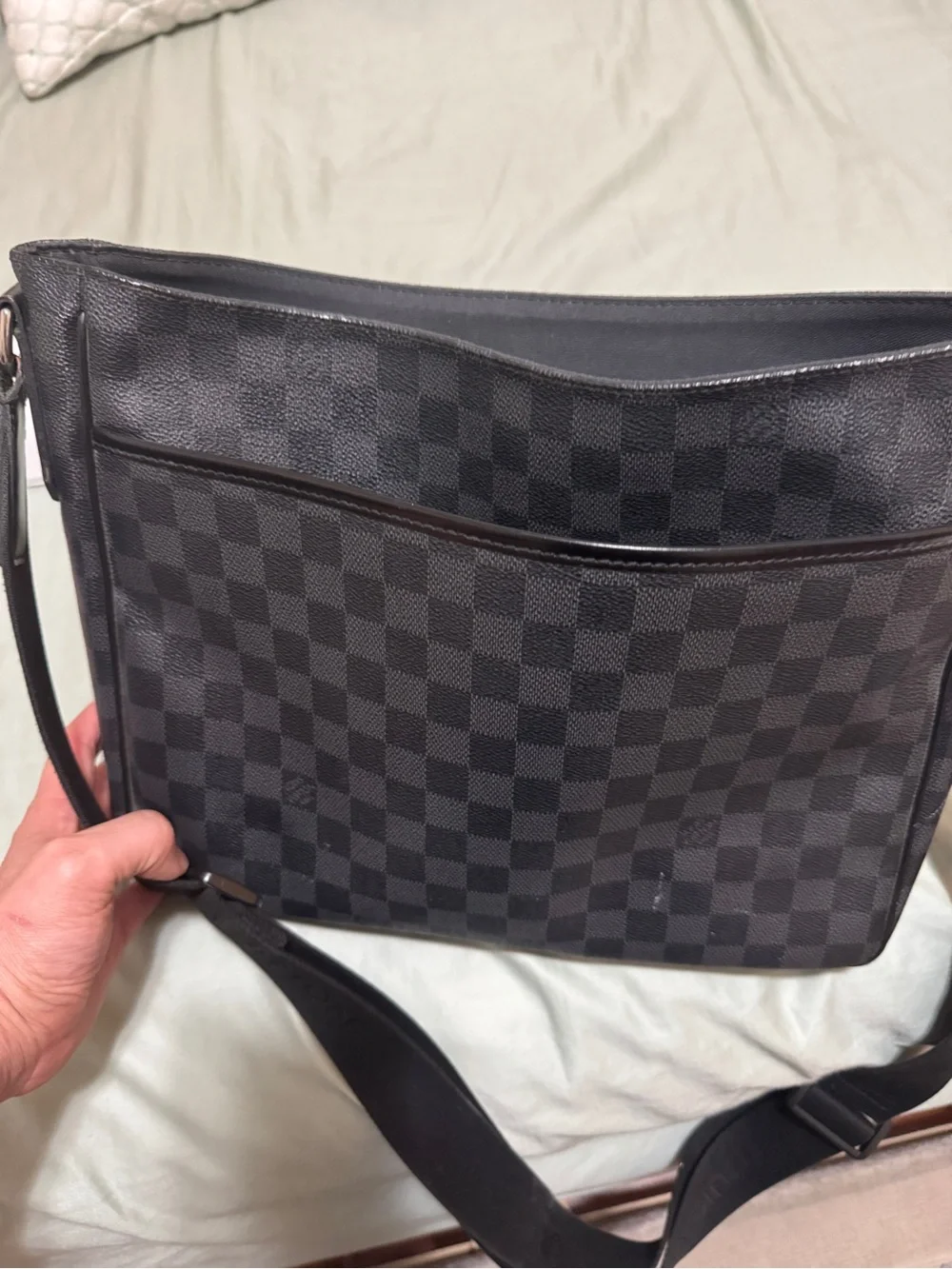 Louis Vuitton smoky damier
