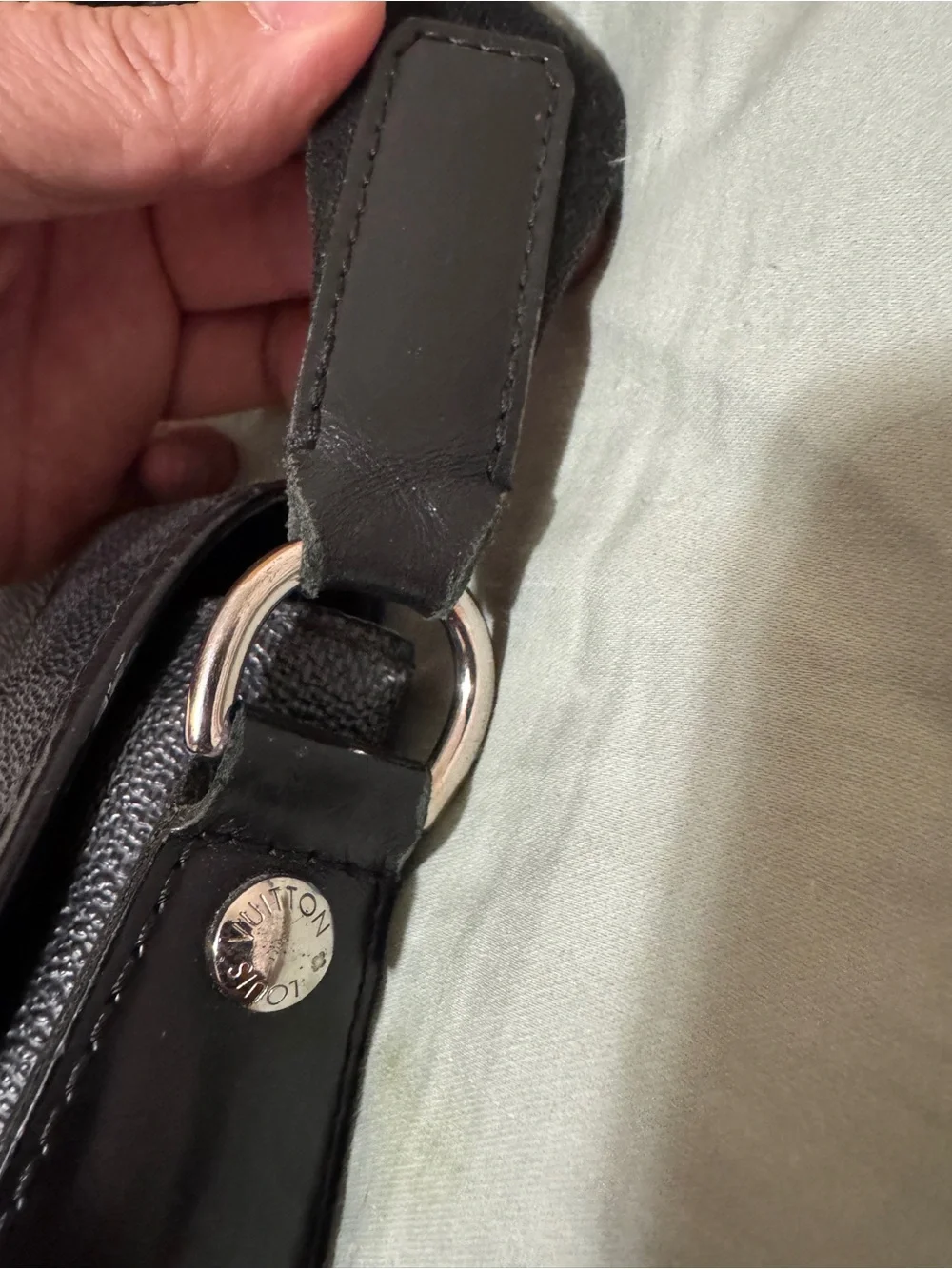Louis Vuitton smoky damier