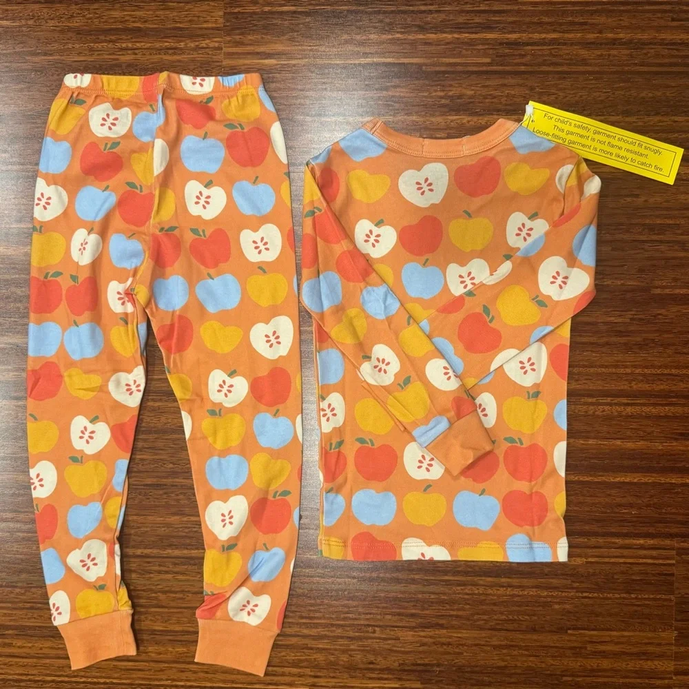 La Paloma 100% Peruvian cotton long John pajamas NWT size 2 orange with apples