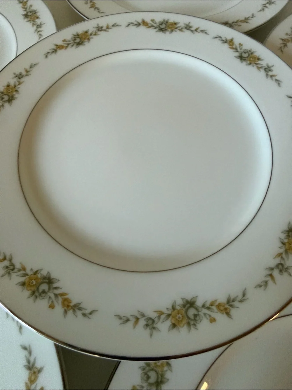 Four crown china elegant fine