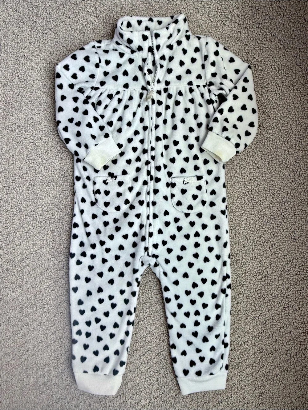 Carter's White Fleece bunting One-Piece with Black Hearts Print, 18m