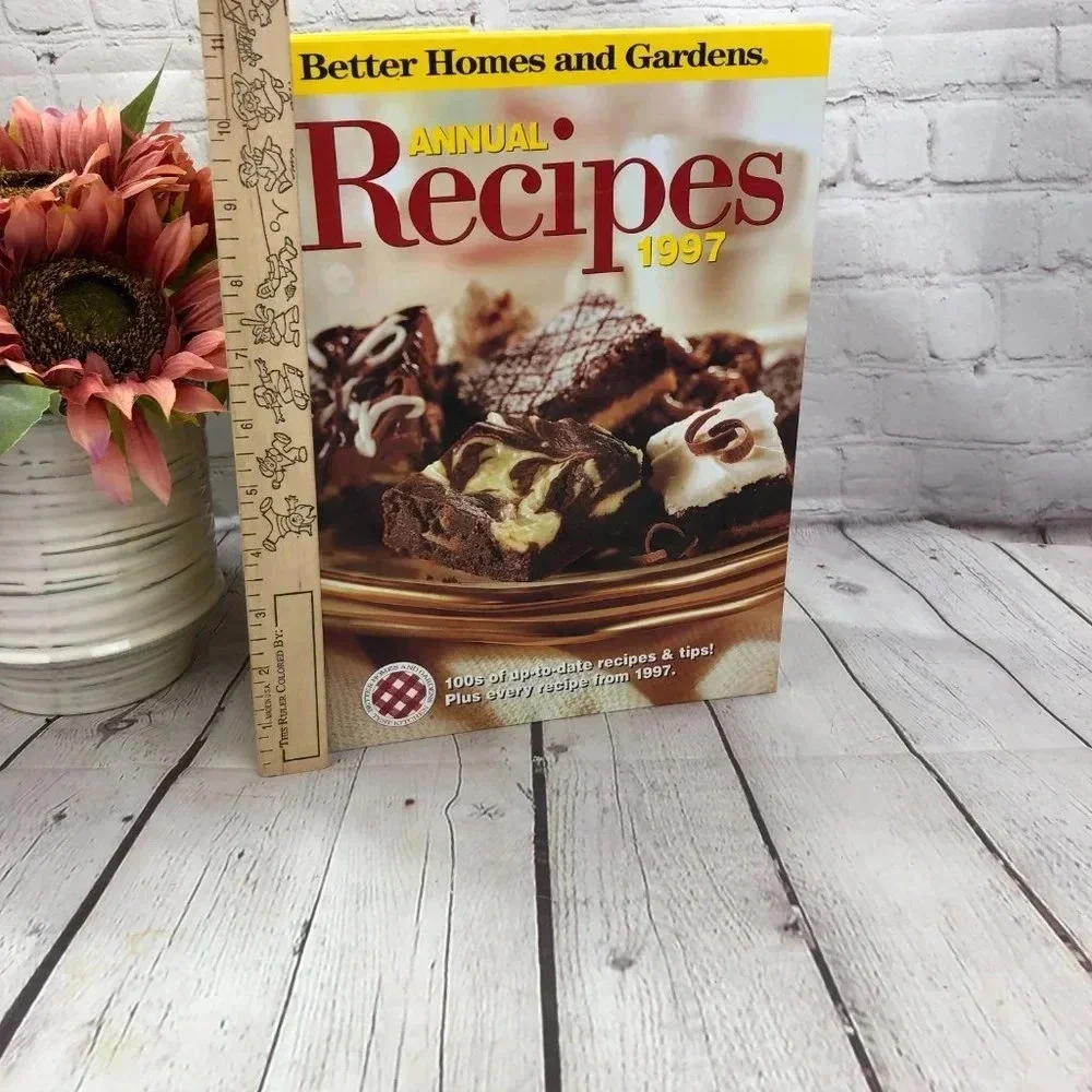 Better Homes And Gardens good preowned