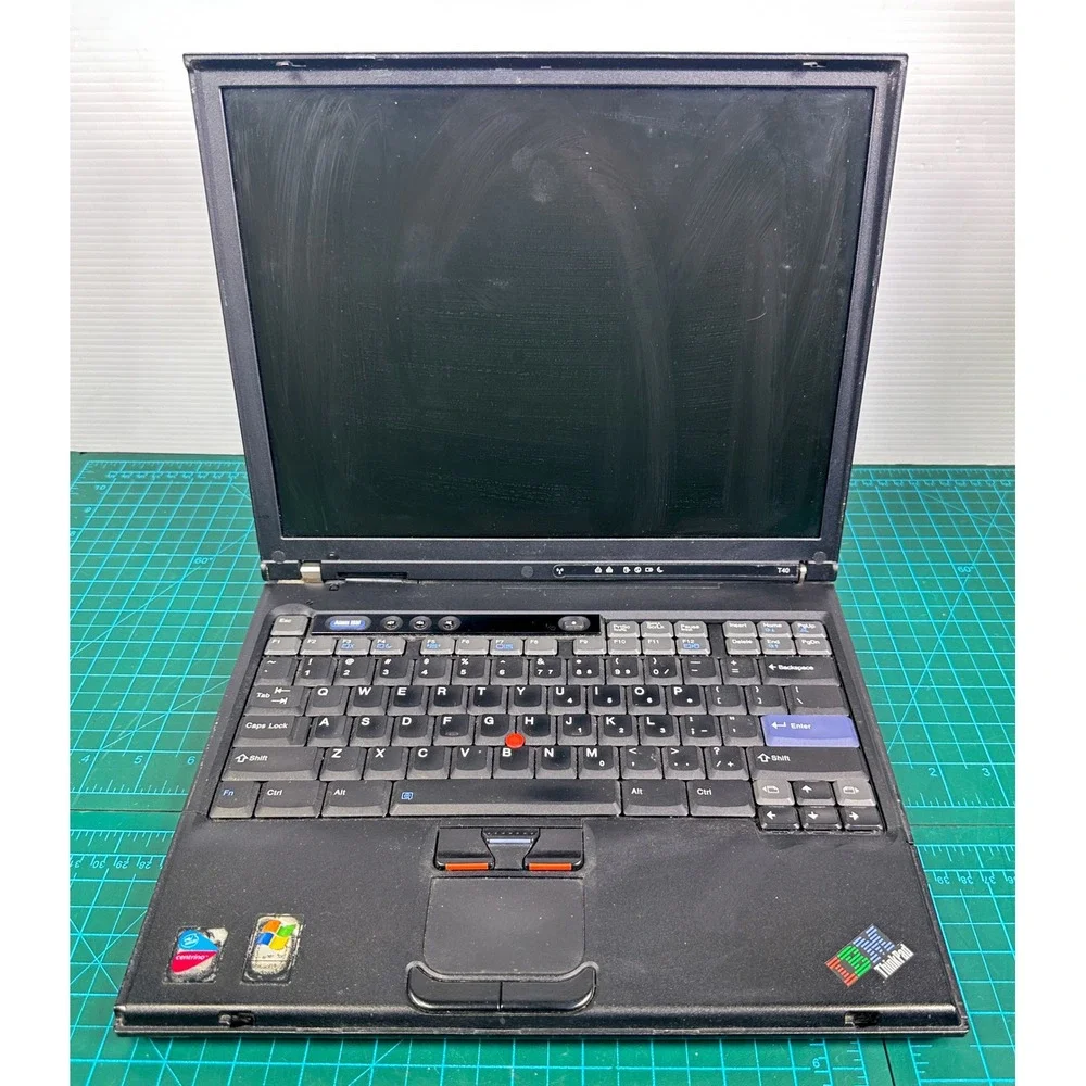 IBM ThinkPad T40 Laptop Type 2373 Intel Centrino Windows XP VTG UNTESTED