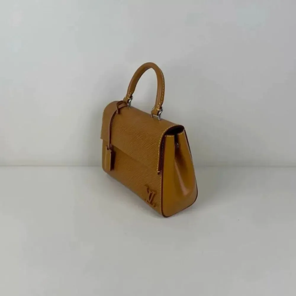 Louis Vuitton Women Pre-Loved Bag Brand New Condition