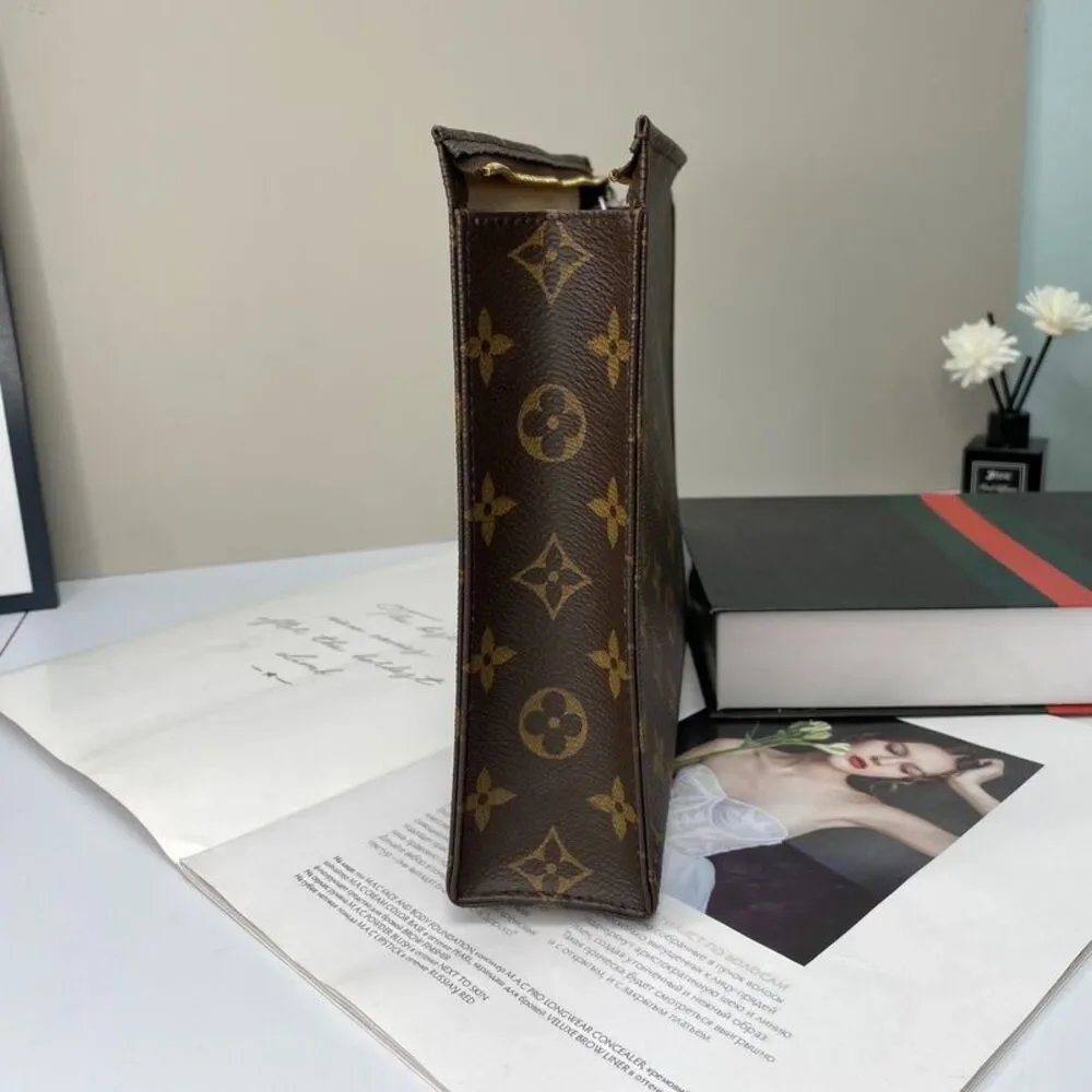 Louis Vuitton brand louis