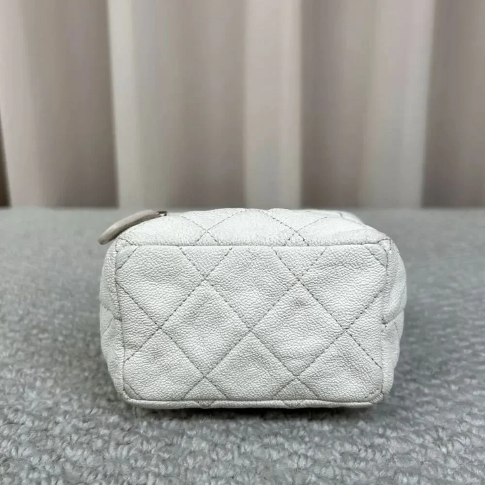 CHANEL brand color