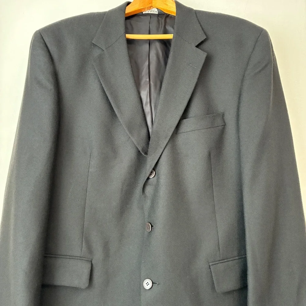 Jos. A. Bank sophisticated blazer