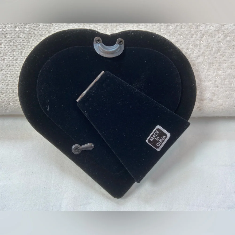 Silver Plate‎ Heart Shape picture frame
