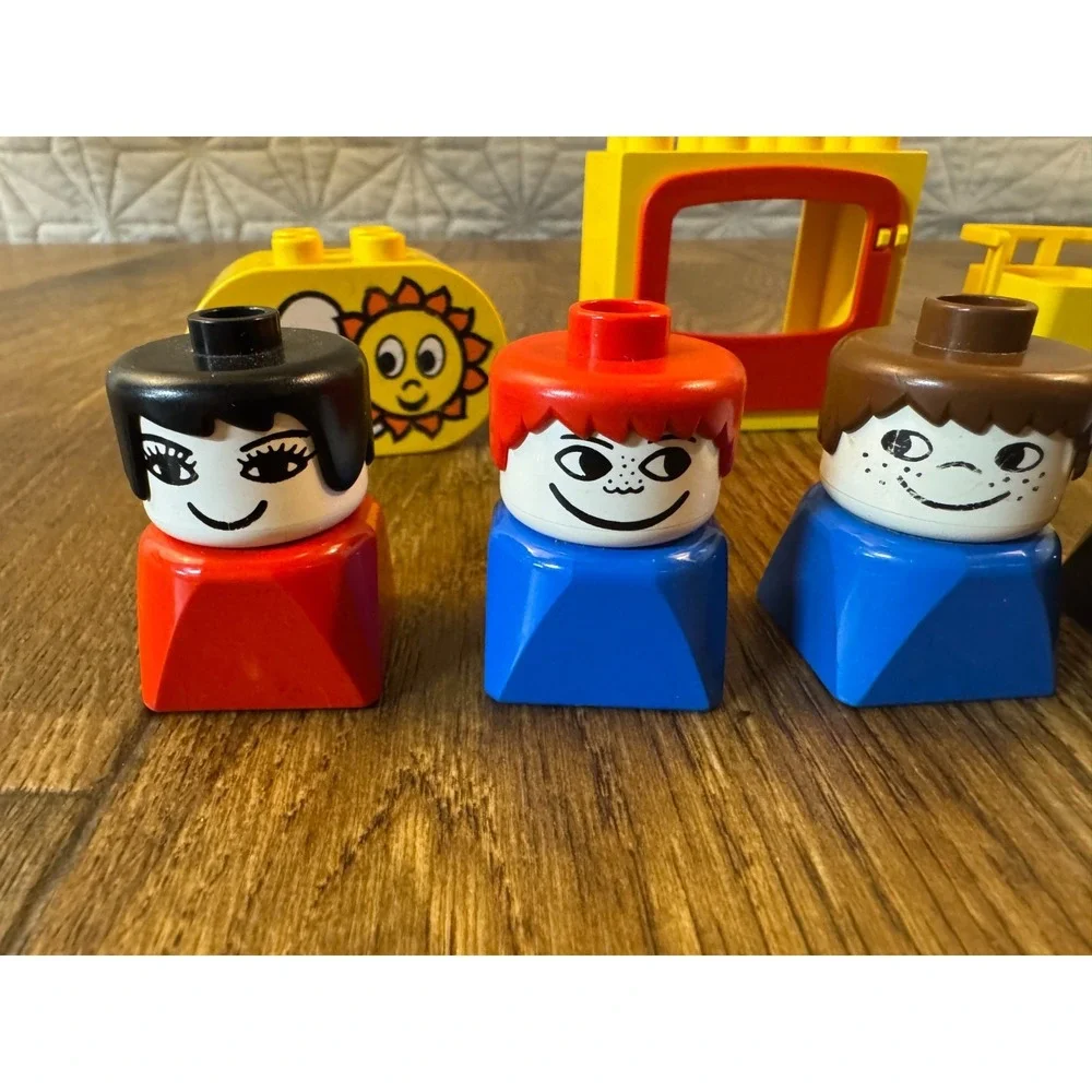 VTG Lego Duplo Family Home Chairs Furniture Lamp‎ Square People Replacements Lot