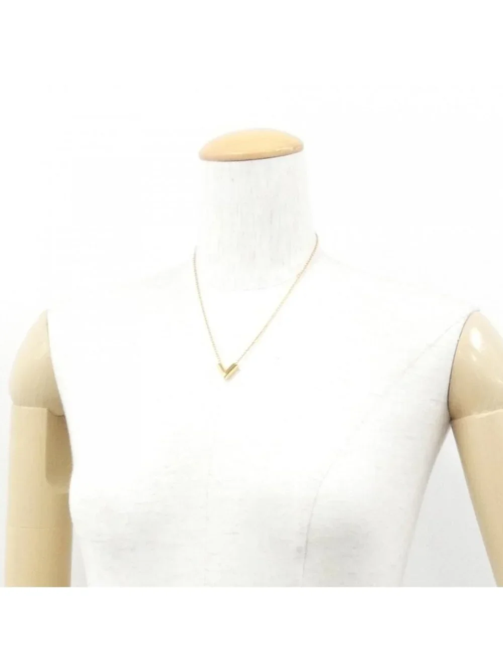 Louis Vuitton Necklace Essential