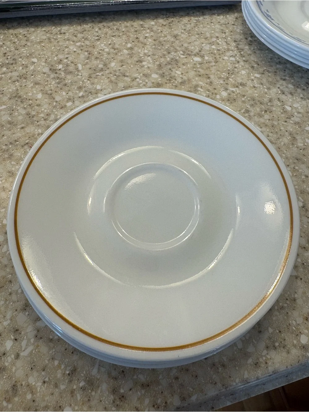 6 Corelle vintage Saucer plates with Gold Rim - Elegant Home Dining