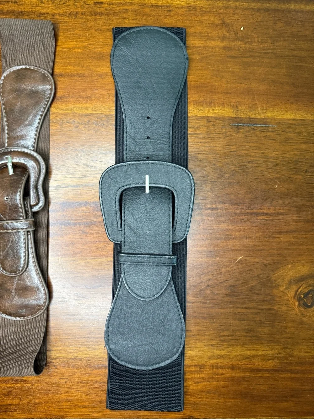 None touch faux buckle