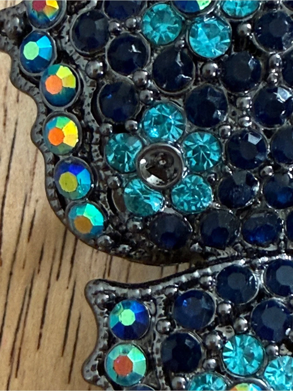 N/A *2 rhinestones