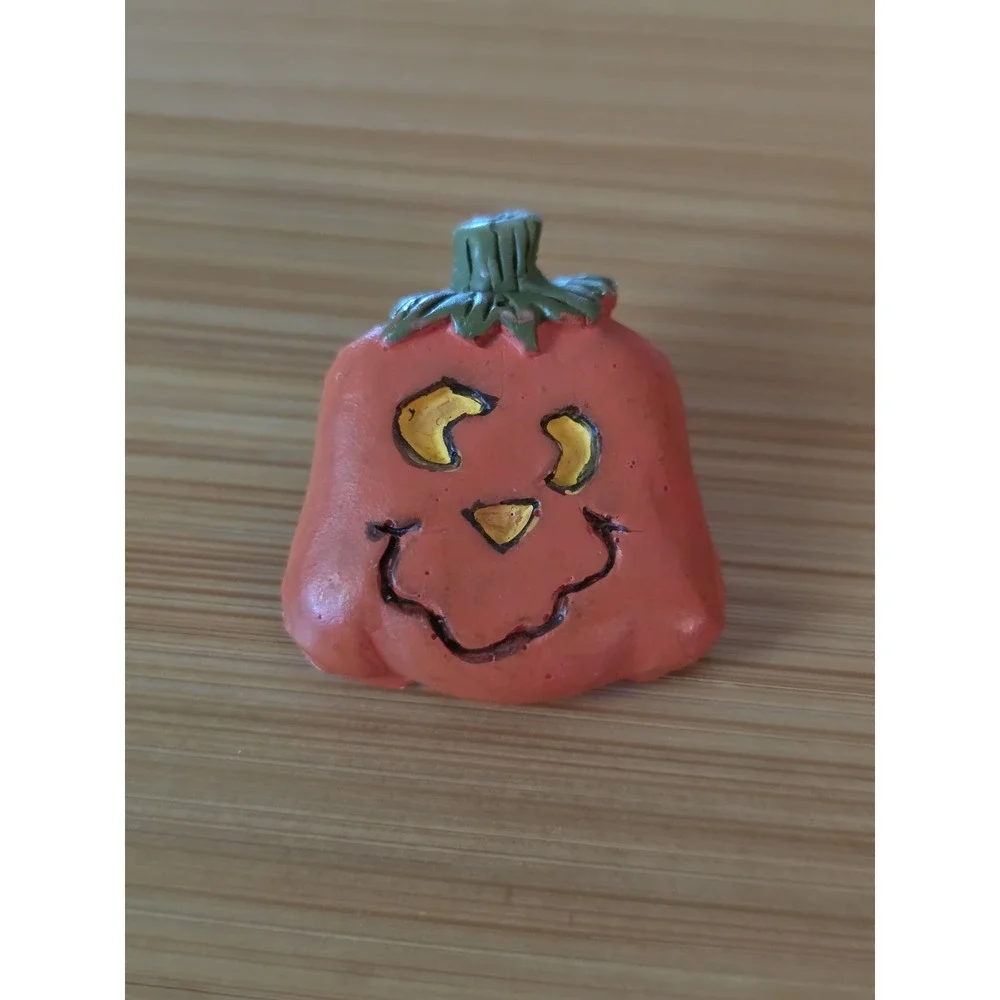 Hand-painted Jack O Lantern Pumpkin Brooch/ Pin