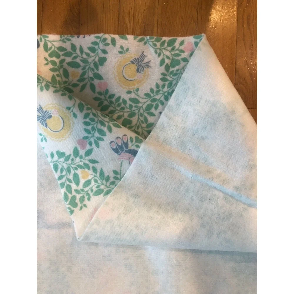 Primitive Design Satin Edge Blanket Country AmishVintage 1970s *Stiff 90 x 64