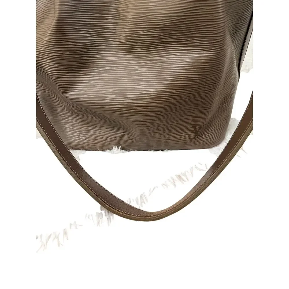 Louis Vuitton this vintage