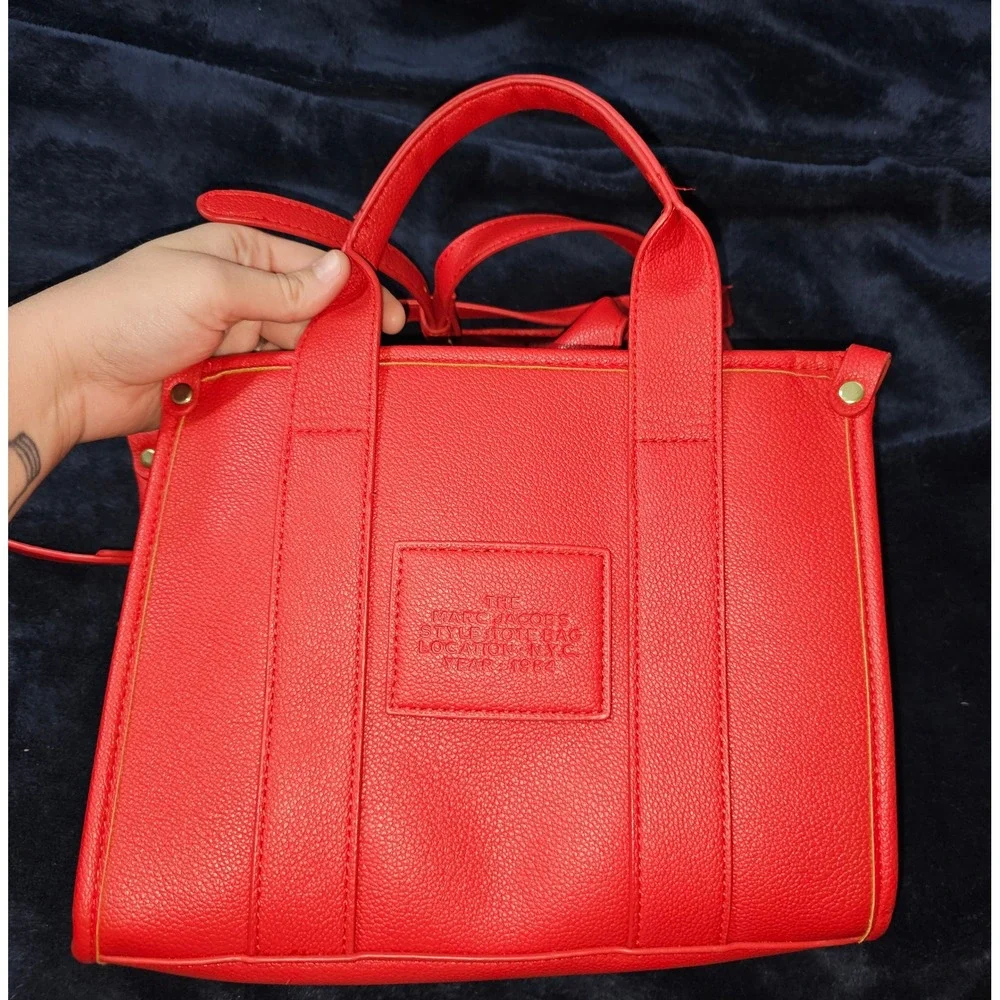 Marc Jacobs finish bag lining