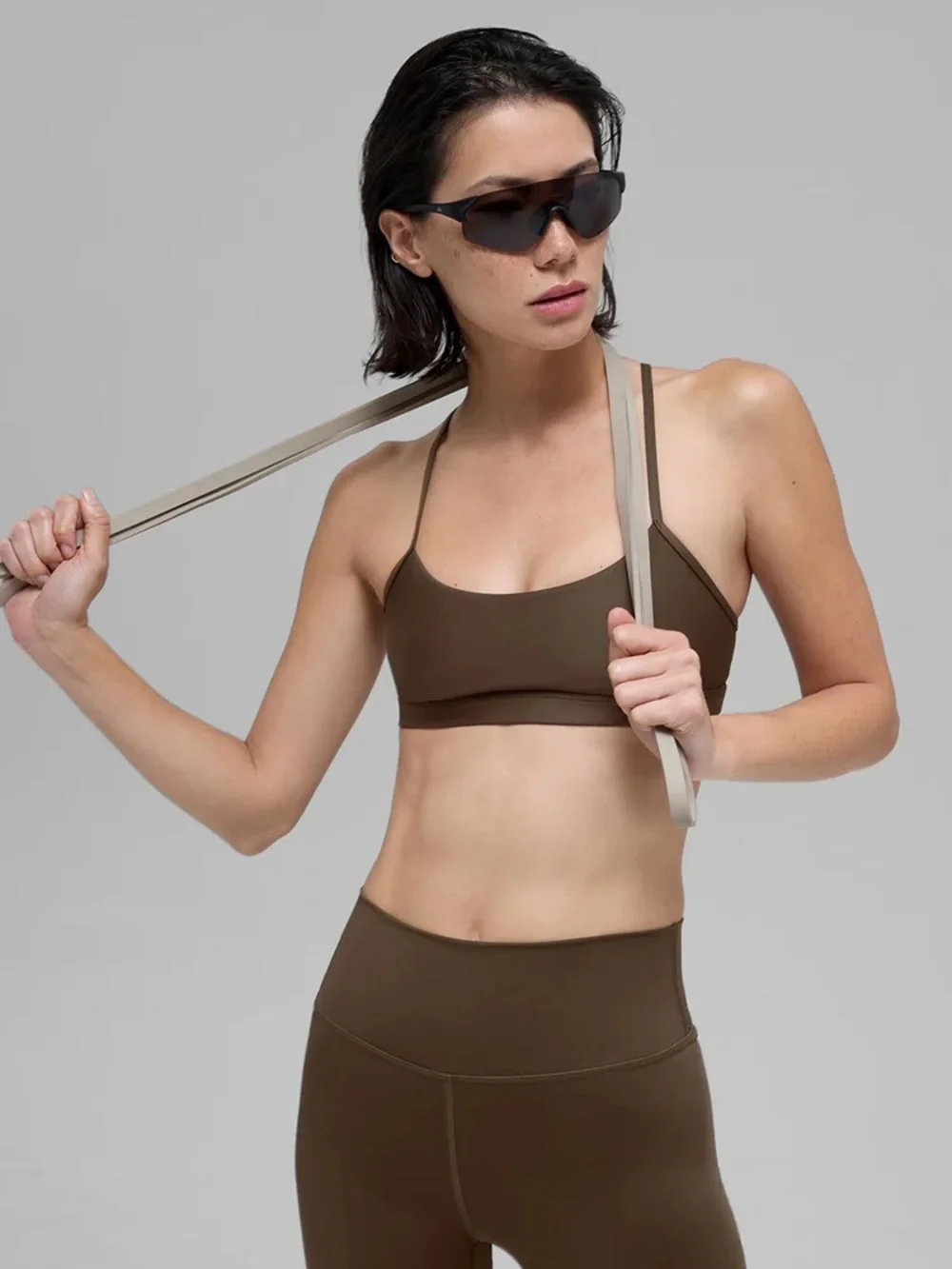 Alo Yoga Airlift Intrigue Bra Bundle