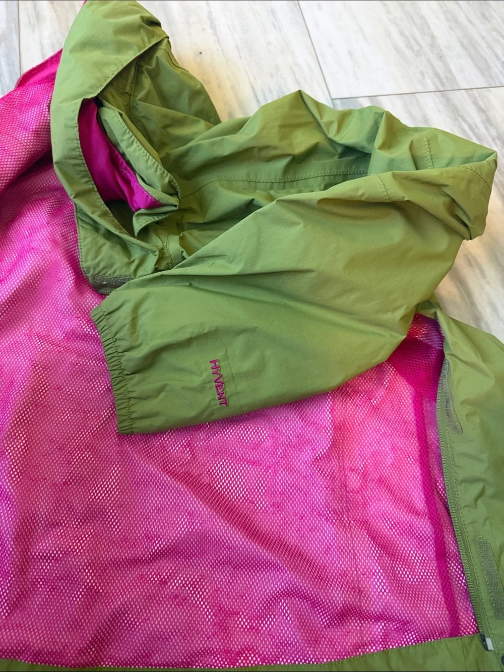 The North Face piece bright