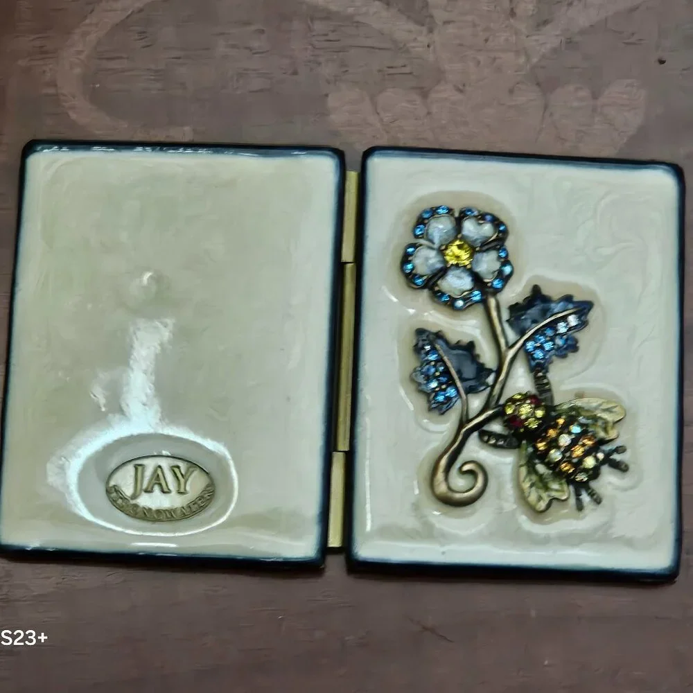 Jay Strongwater actual flowers