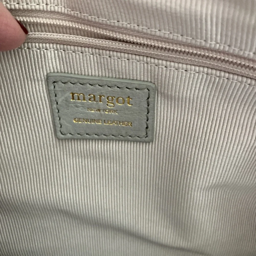 margot soft suede