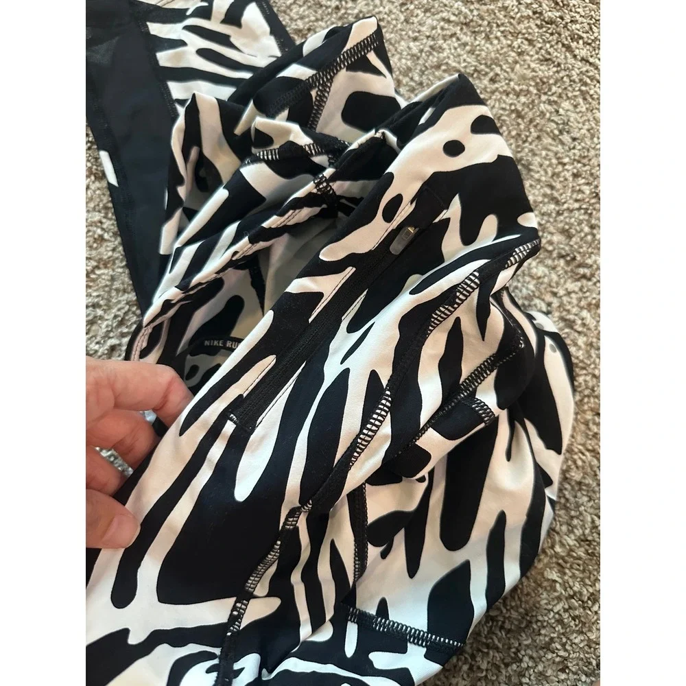 Nike Dri-FIT Women Black White Zebra Print Mesh Running Tights Leggings LT