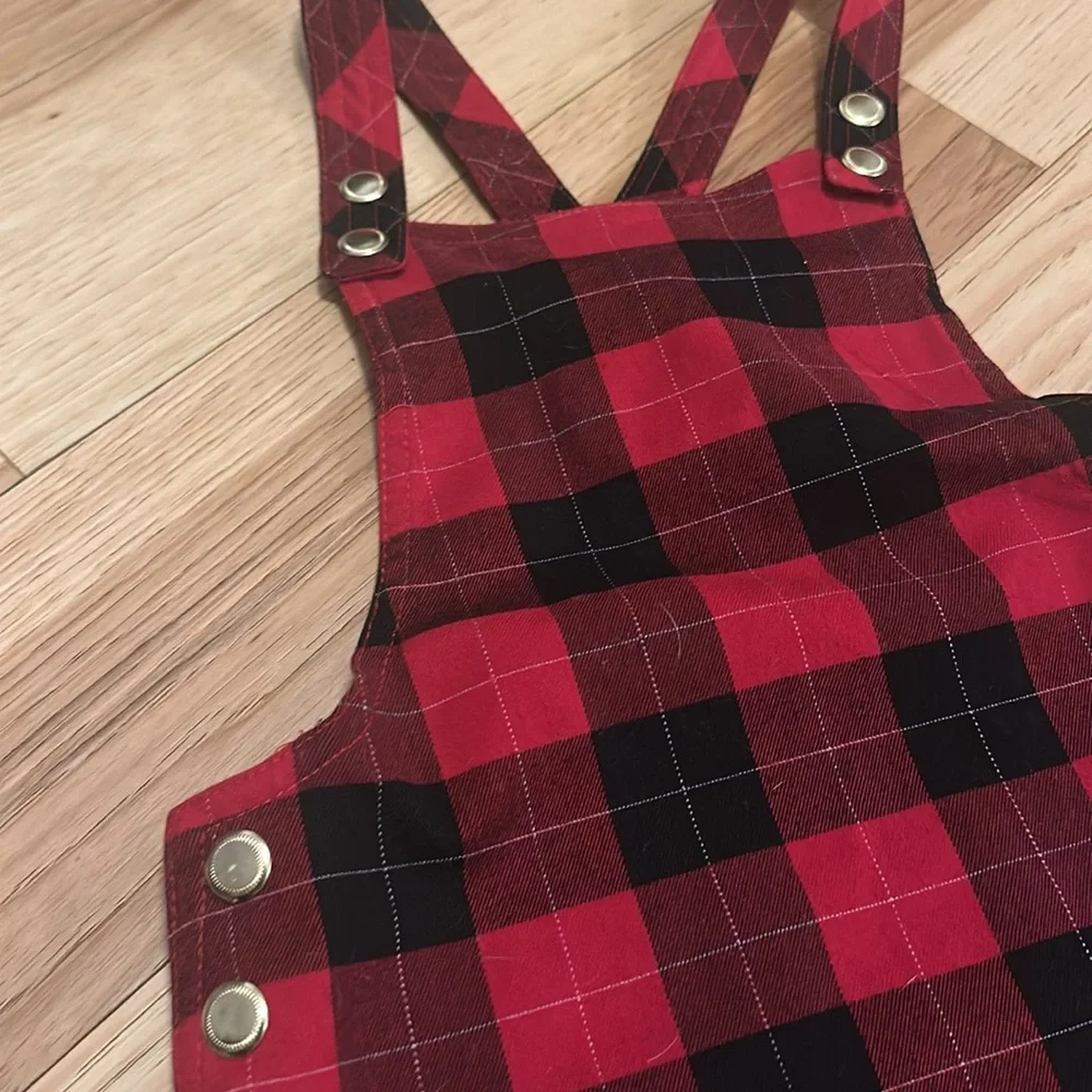 Max Studio Buffalo Plaid Holiday Jumper | Girls Size 5
