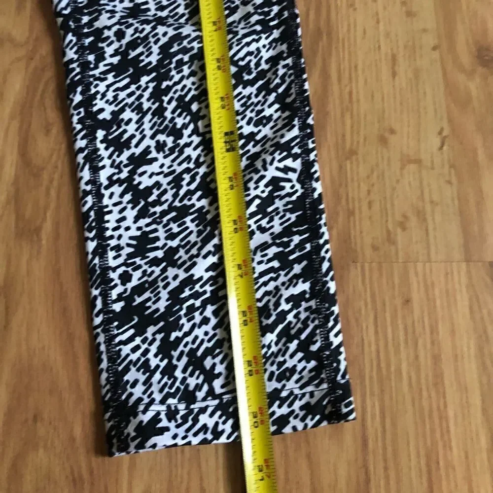 NIKE Pronto Essential Running Crop Pants Tights 777168-010