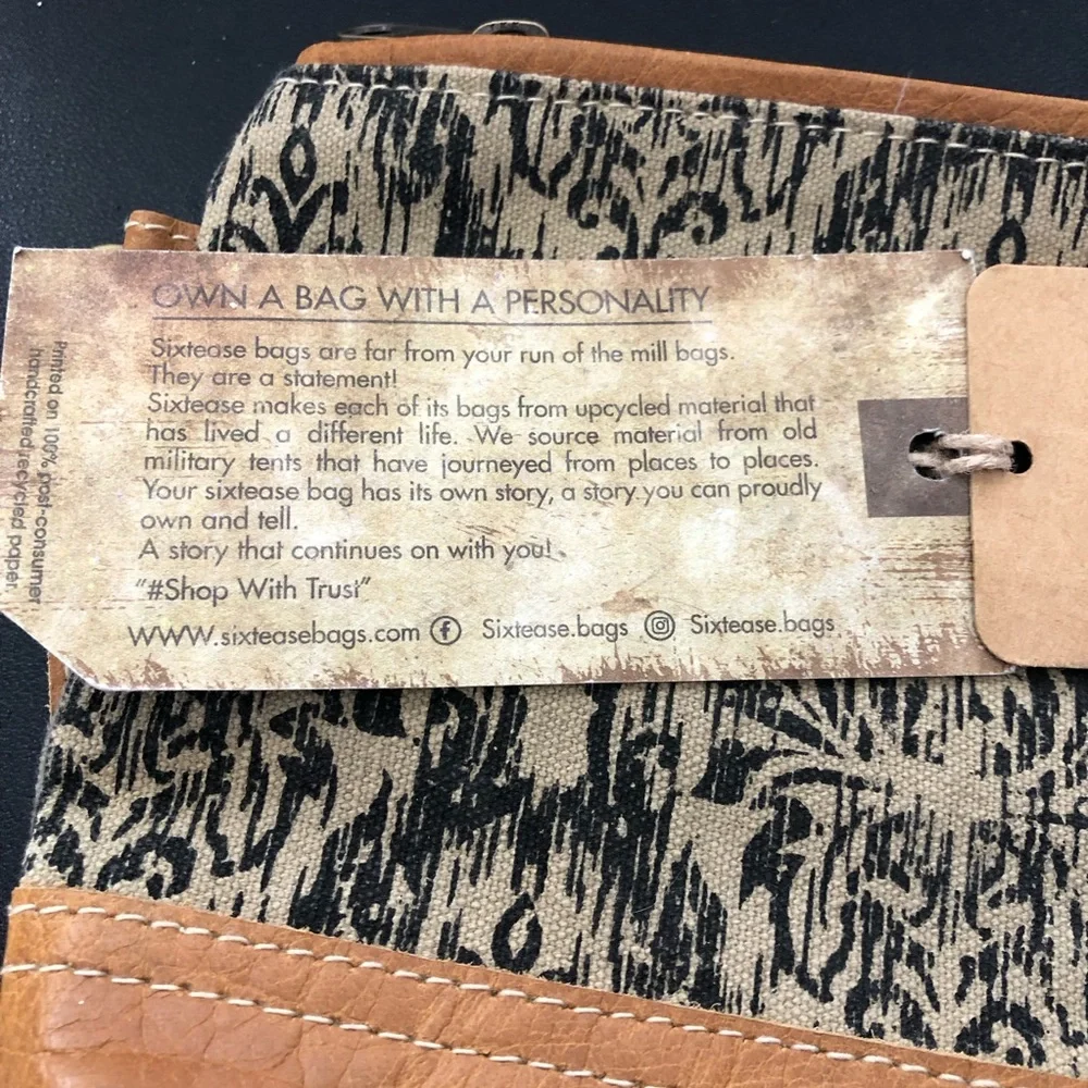 Sixtease stylish wristlet