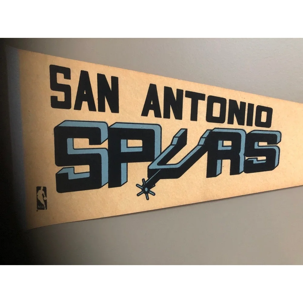 Vintage San Antonio Spurs NBA Felt Pennant 12x30 Cream Black Steel Blue/Gray
