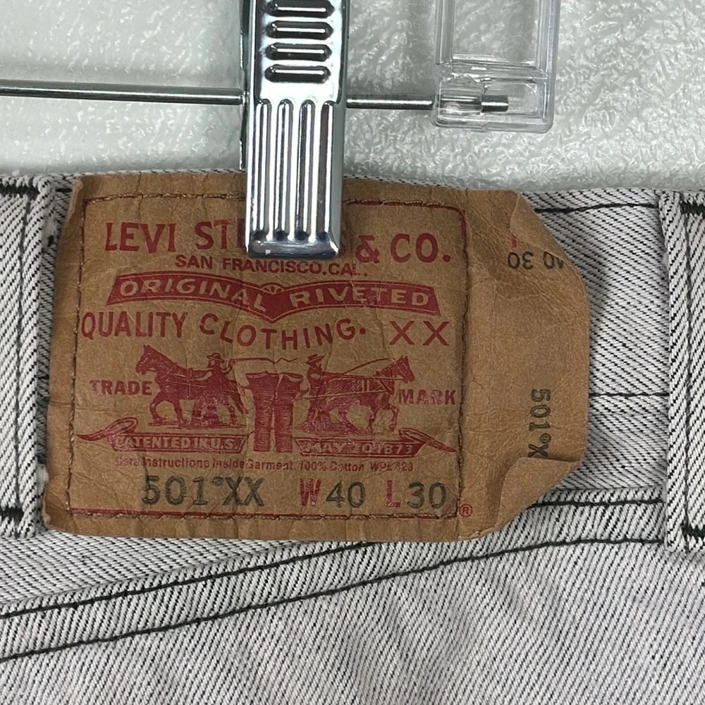 Levis levis button