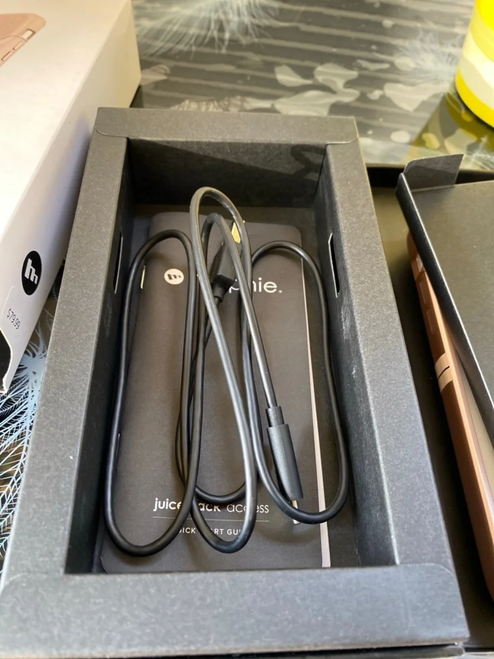 mophie pretty metallic