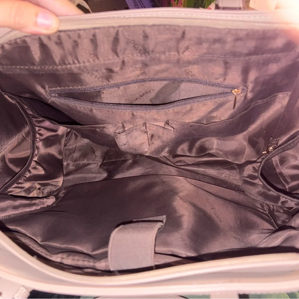 Lovevook taupe tote