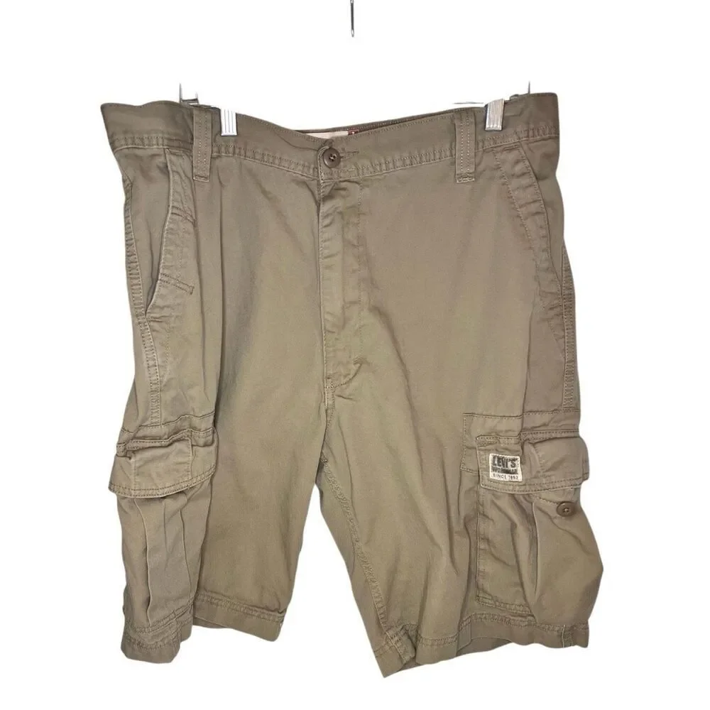 Levis Cargo Shorts Mens 36W Beige Hiking Outdoors Loose Fit 100% Cotton