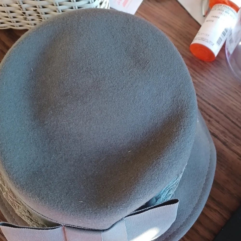 VINTAGE ROYCE HAT VAIL BOW  EXCLUSIVE/NEUMANN ENDLER