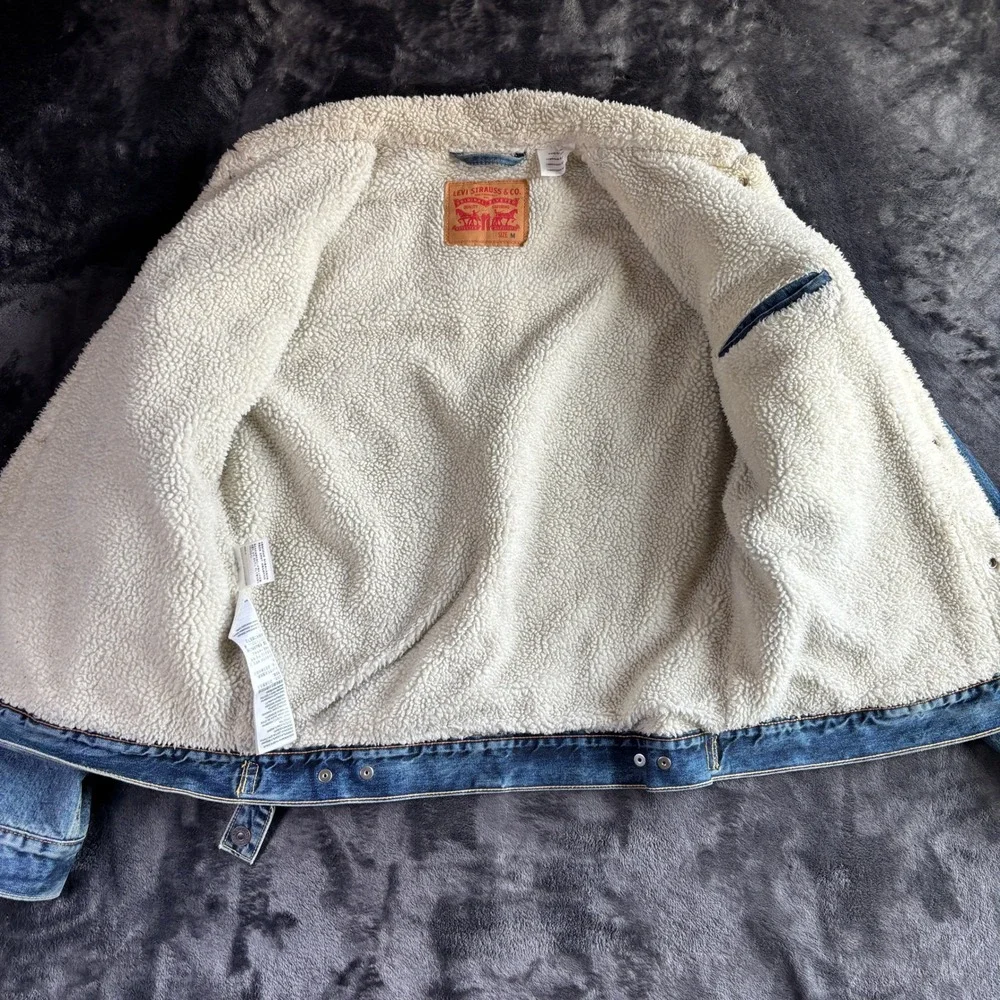 Levis classic denim