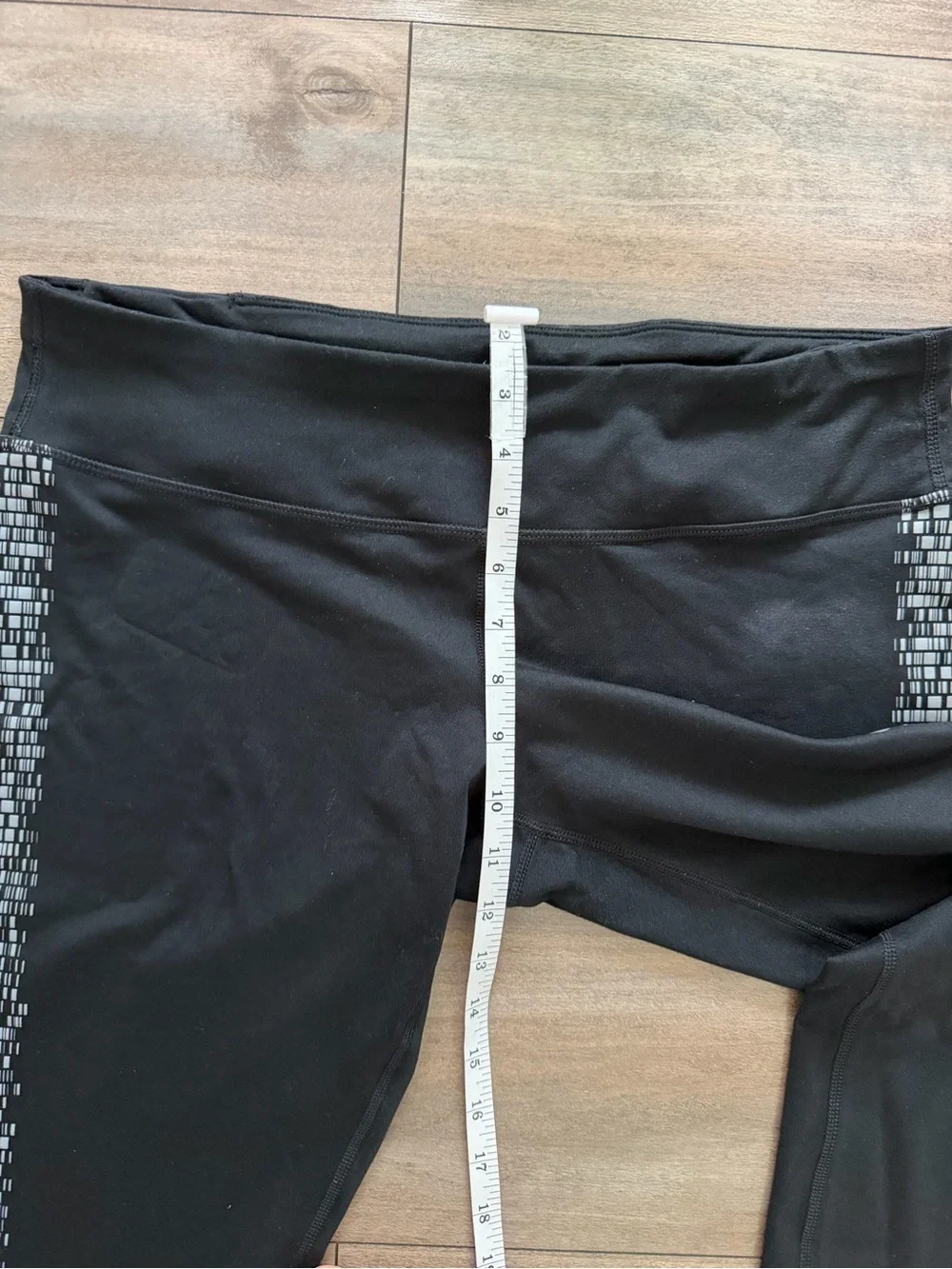 Nike Black Leggings with Gray Reflective Side Panels