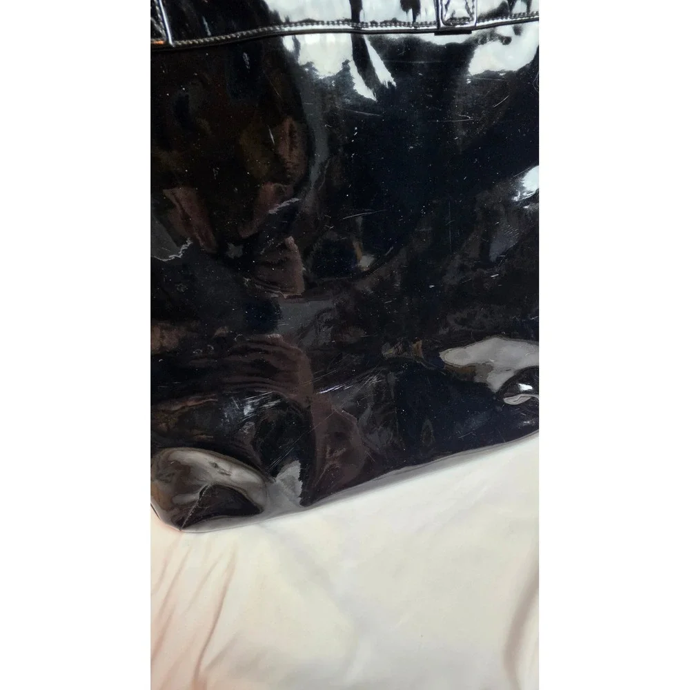 N/A black tote
