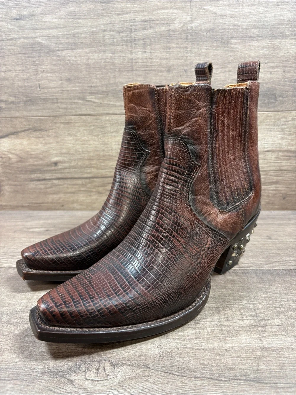 Idyllwind Moxie Western Brown Studded Booties Cowgirl Boots Womens Size 6 B